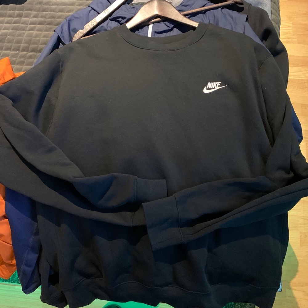 Men’s Nike sweater